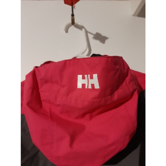 Helly hansen pink and grey coat. - Picture 4 of 7